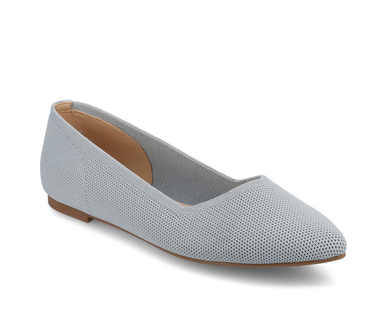 Women's Journee Collection Minnah Flats Product Image