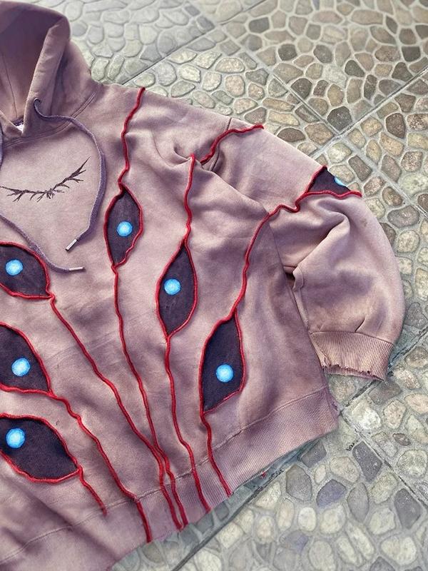 Men's Street Eyes Embroidered Stripe Oversized Hoodie Product Image