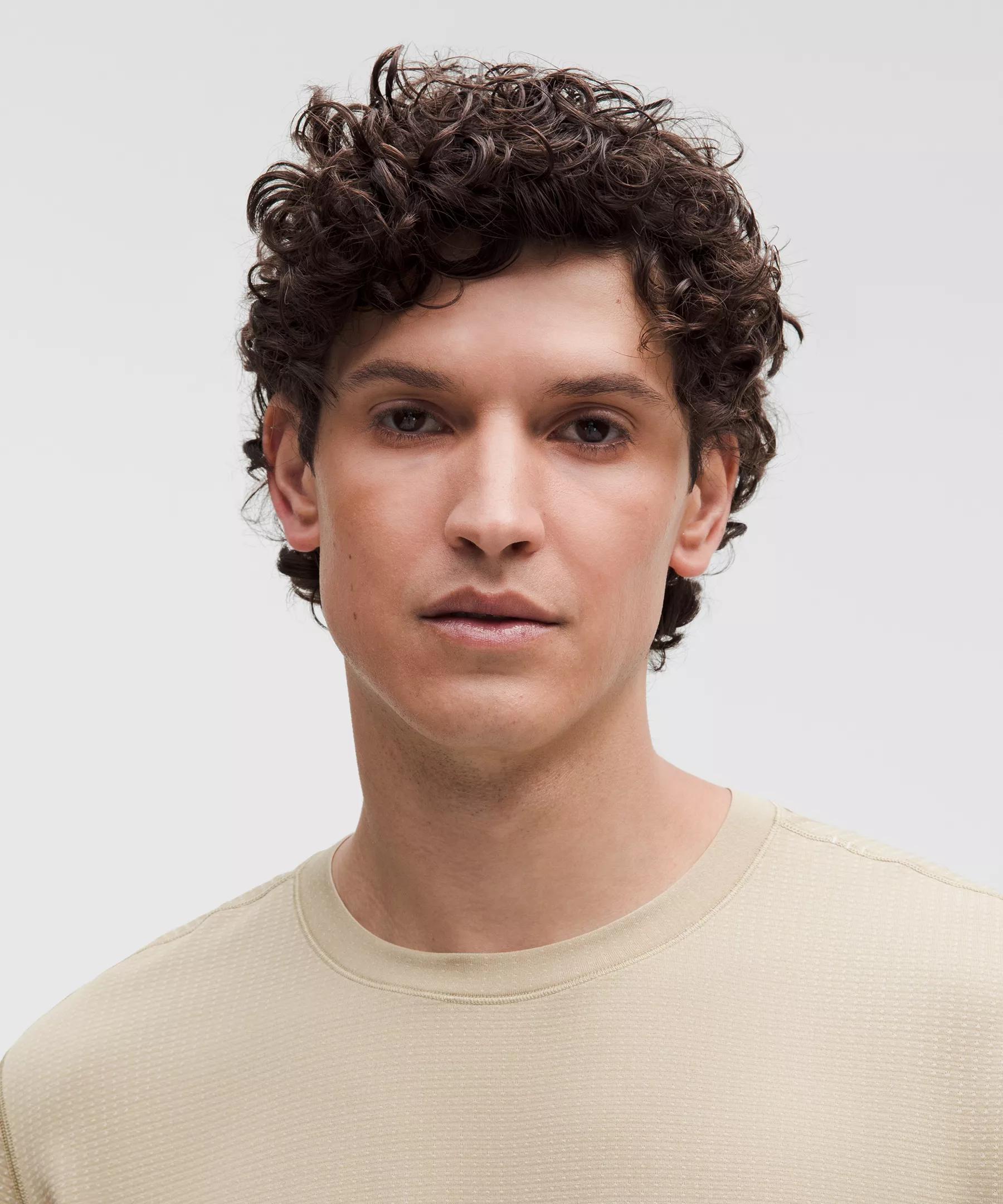 Metal Vent Tech Relaxed-Fit Short-Sleeve Shirt Product Image