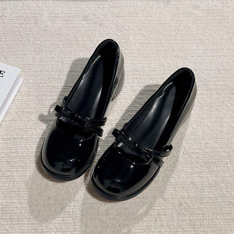 Bow Patent Leather Block Heel Mary Jane Pumps Product Image