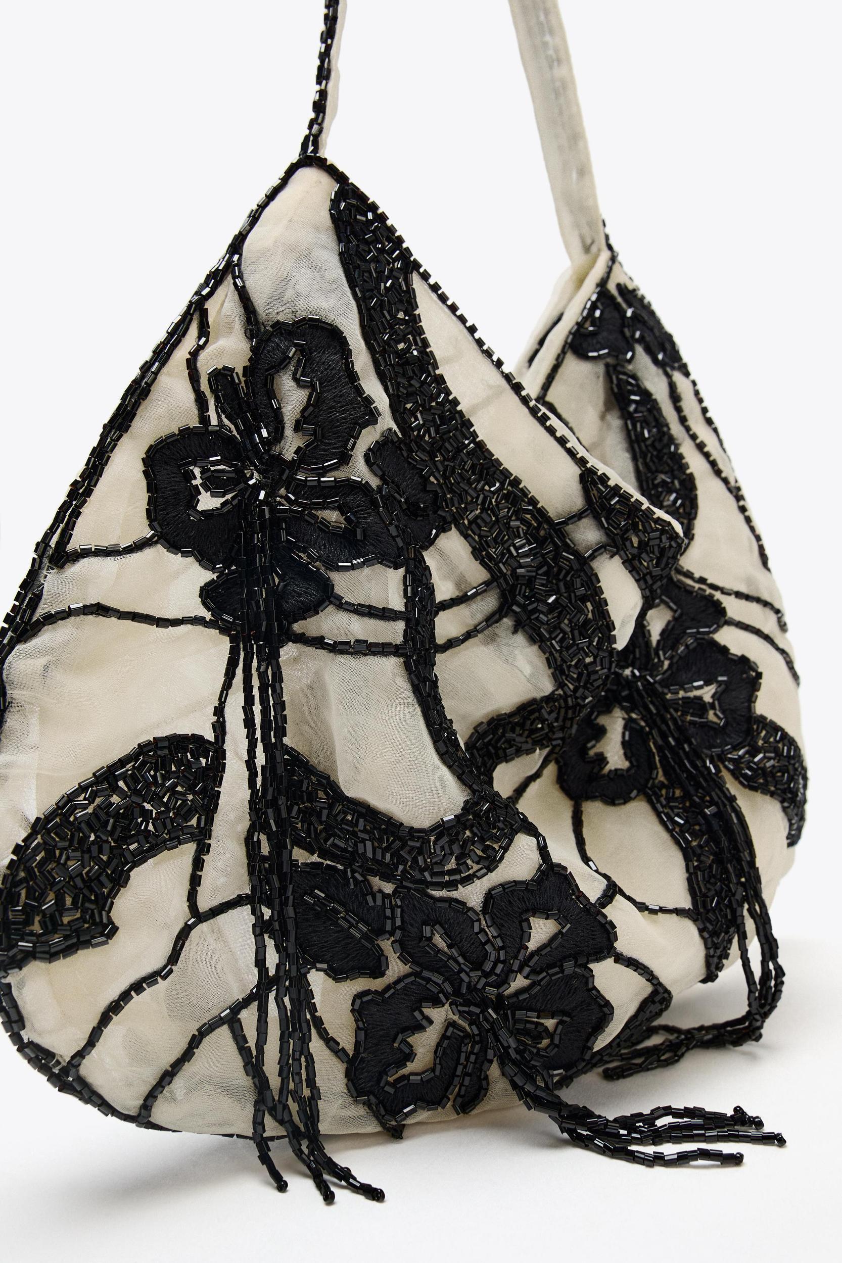 BEADED MESH BAG Product Image
