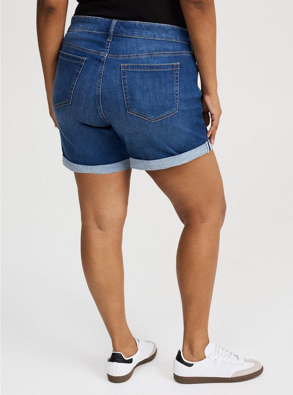 5'' Perfect Mid-Rise Short Product Image