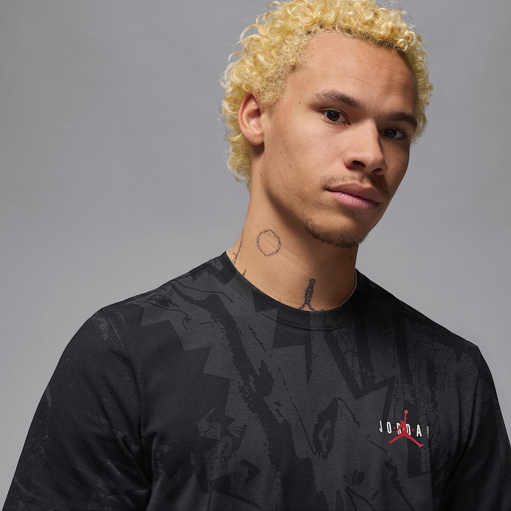 Jordan Mens Jordan Core Blank Short Sleeve Crew GEL ASW - Mens Off Noir/Gym Red/Medium Ash Product Image