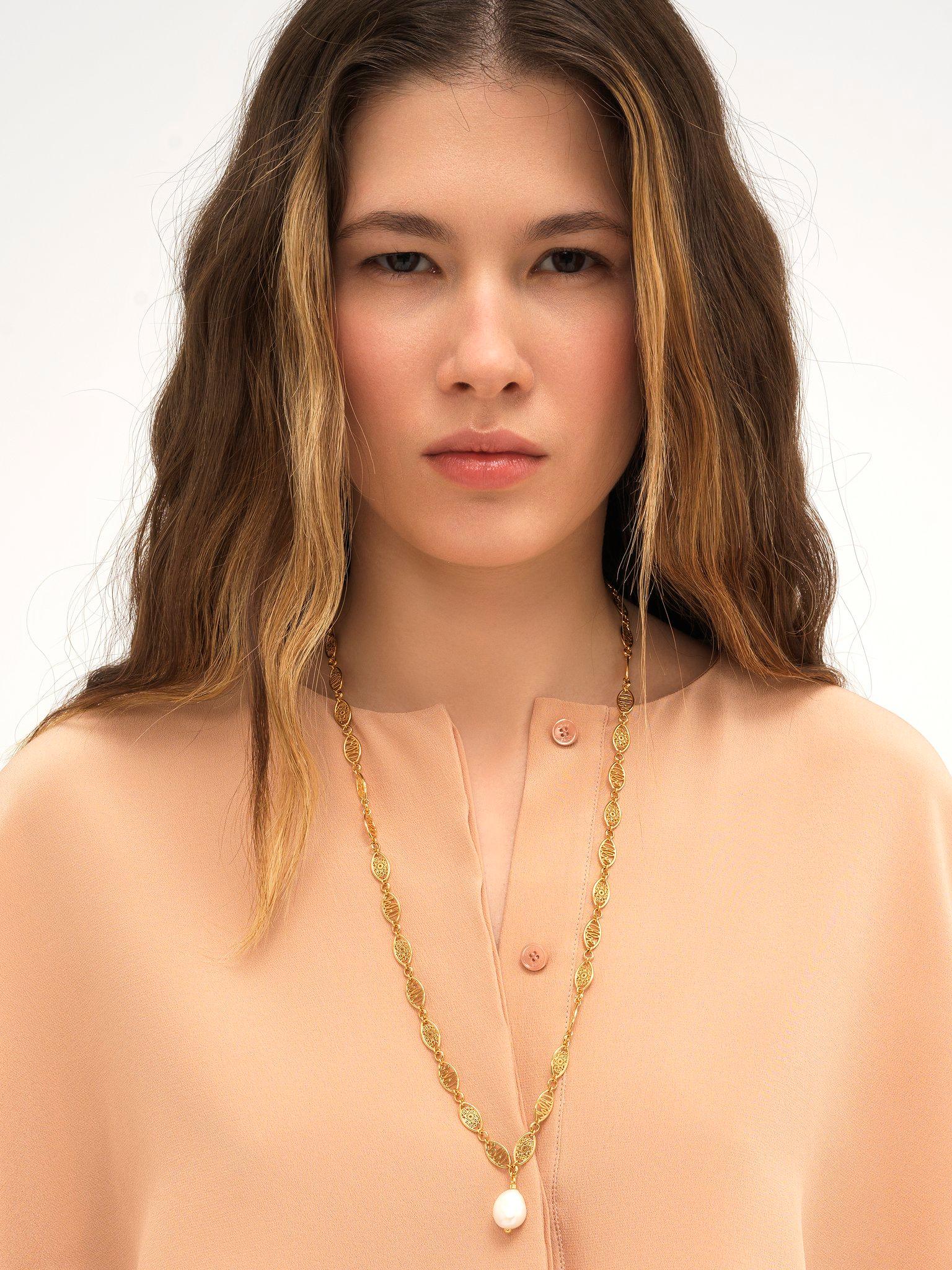 Darcey lace necklace Product Image