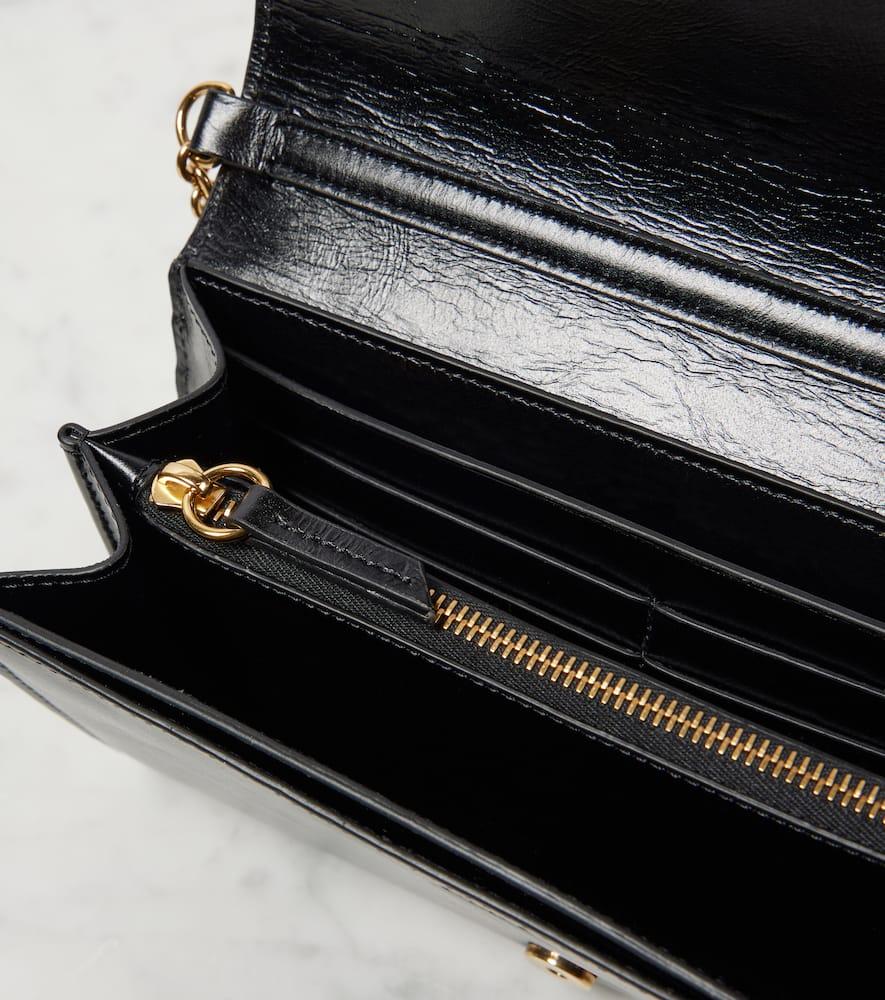 CHLOÉ Iconic Flap Wallet On Chain In Shiny Calfskin In Black Product Image