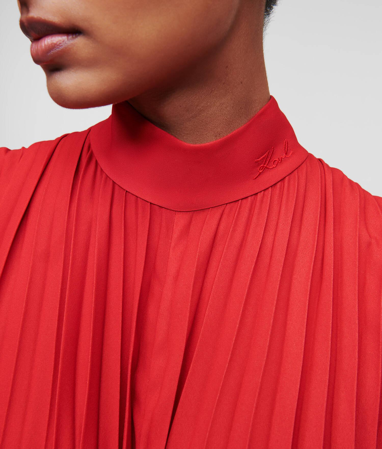 PLEATED OMBRÉ JUMPSUIT Product Image