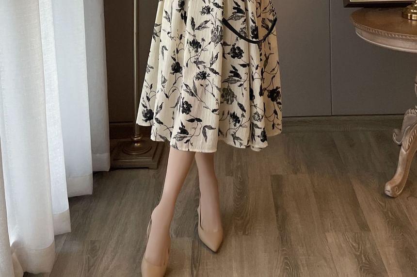 Short-Sleeve Square Neck Floral Midi A-Line Dress Product Image