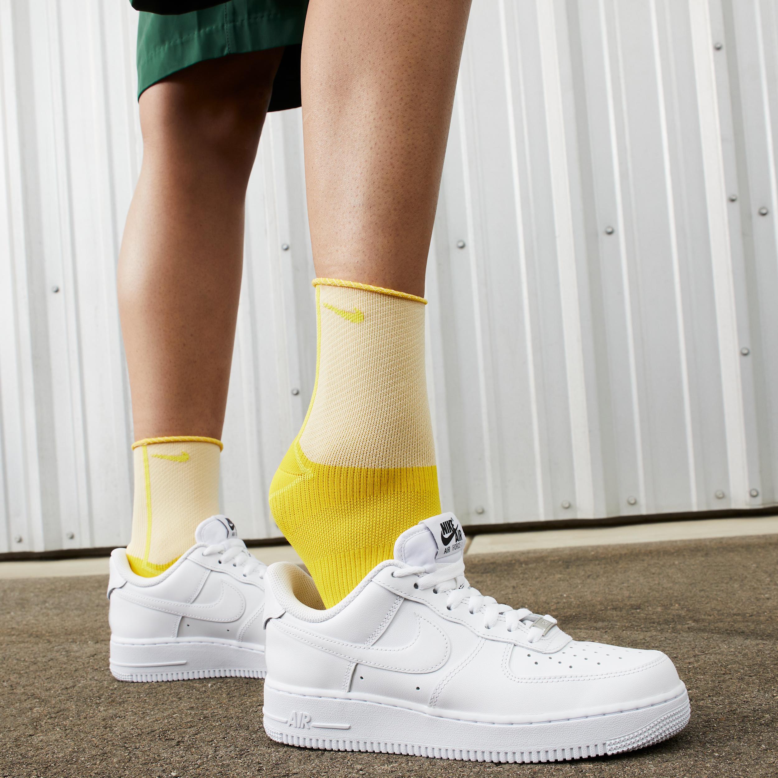 Nike Women's Air Force 1 '07 EasyOn Shoes Product Image