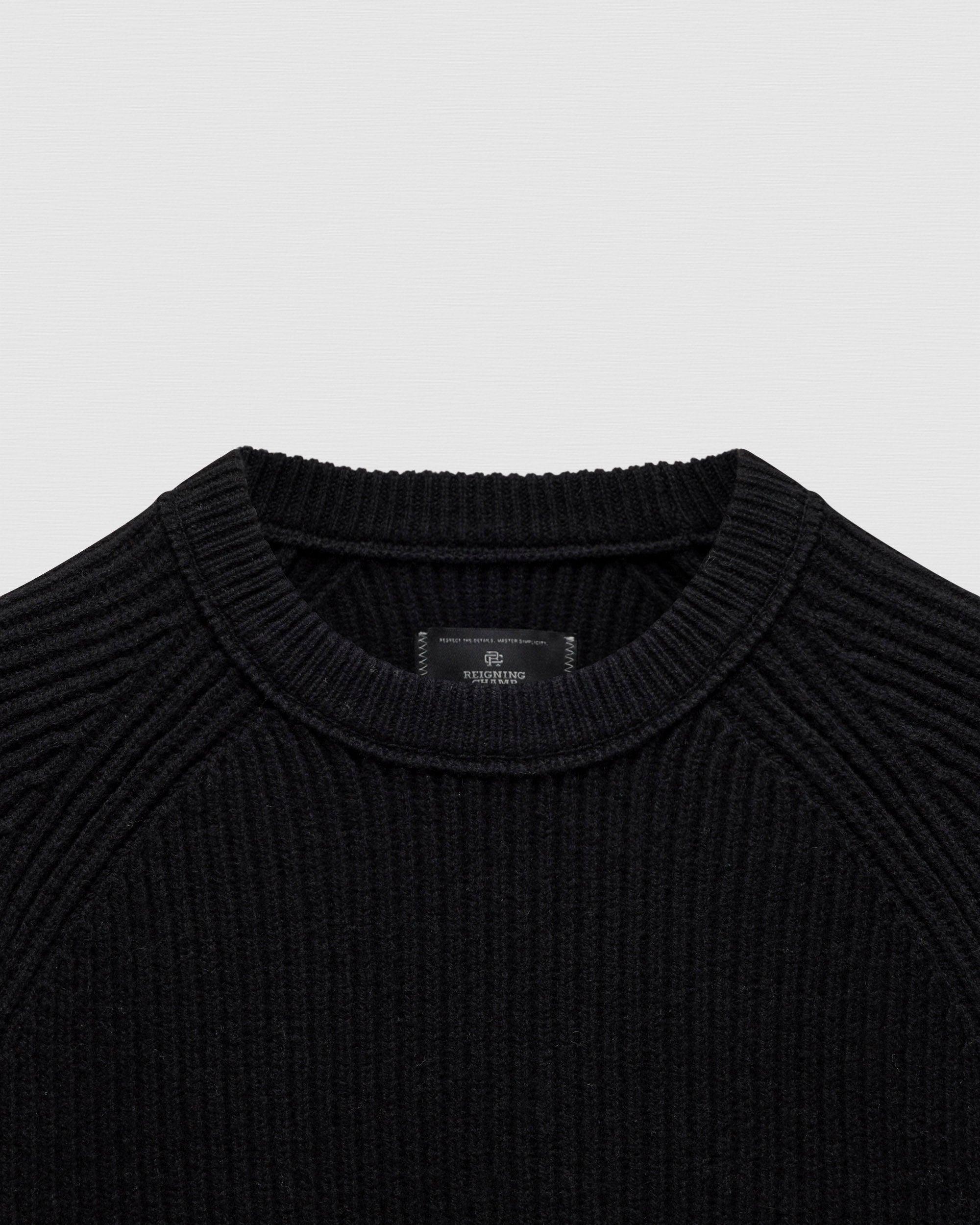 0851. Tech Essential™ Relaxed Long Sleeve - Faded Crimson Product Image