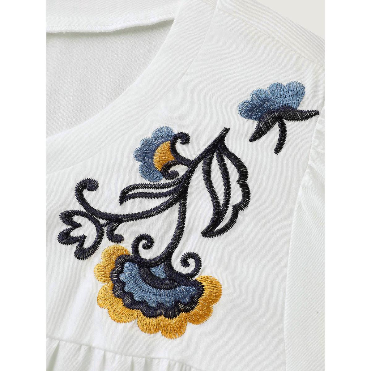 Plus Size Ivory Floral Embroidered Cross-Tie Neck Blouse Women Short sleeve Notched collar Vacation Blouses BloomChic 18-20/2X Product Image
