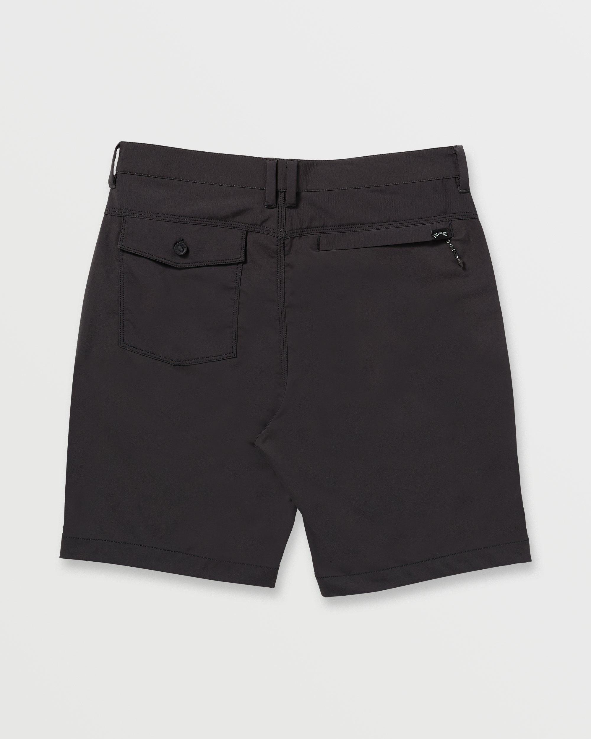 Surftrek Journey 20" Hybrid Shorts - Black Male Product Image