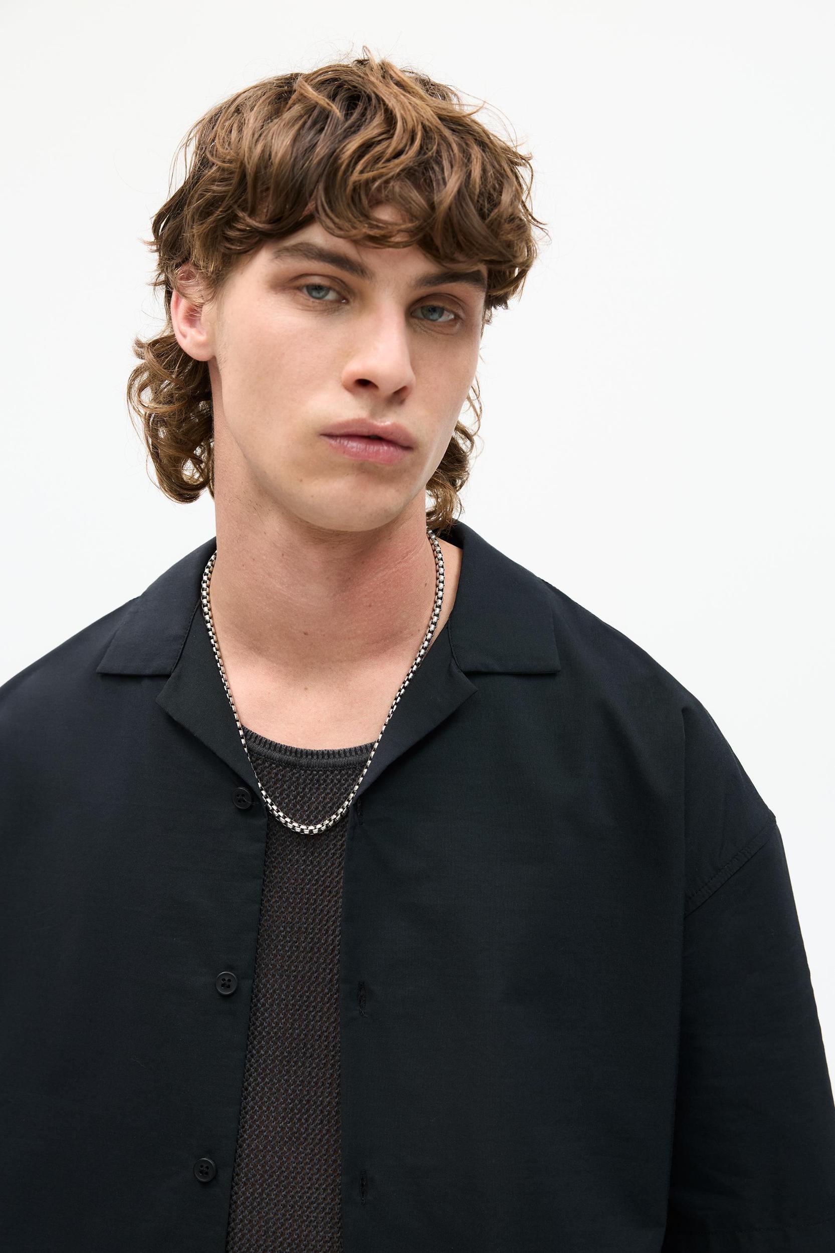 Short sleeve poplin shirt Product Image