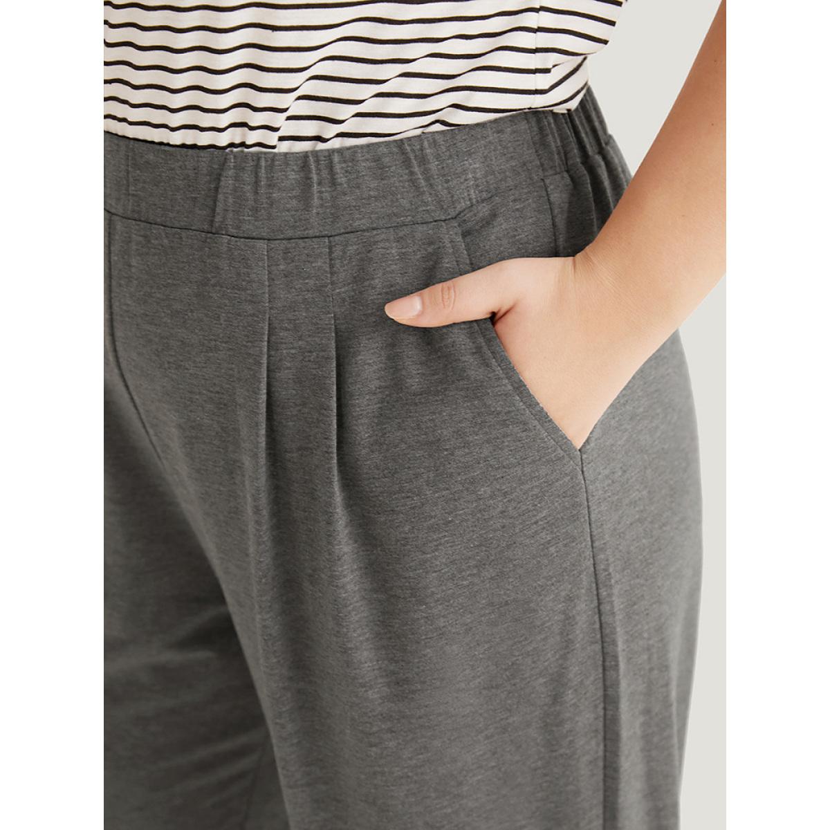Plain Pocket Elastic Waist Carrot Sweatpants DarkGray Plus Size Women Casual Dailywear Plain 26/4X Bloomchic Product Image