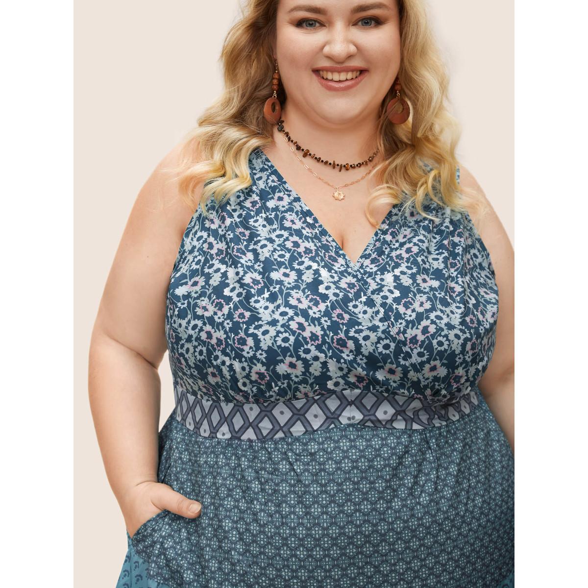 Plus Size Bandana Patchwork Floral Sleeveless Dress Aegean Women Boho Pleated V-neck Sleeveless Curvy BloomChic 28/5X Product Image