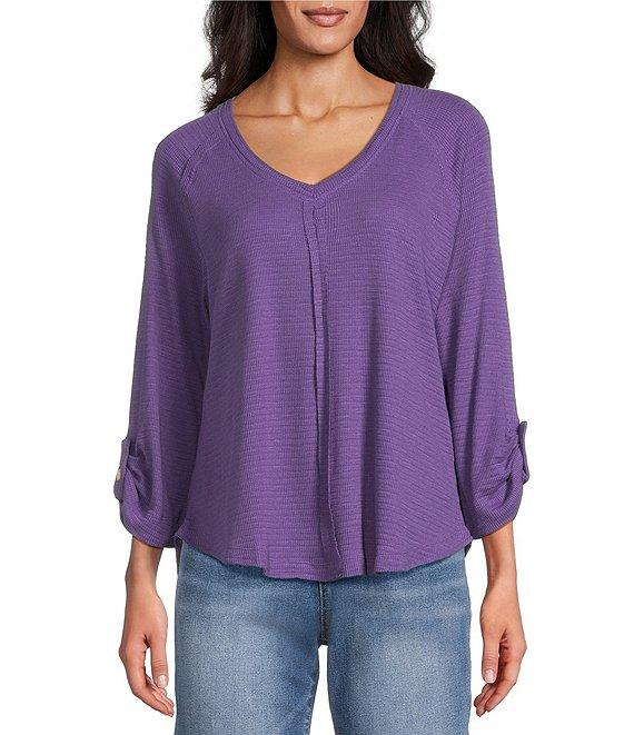 Westbound Knit Solid 3/4 Bell Sleeve V-Neck Top Product Image