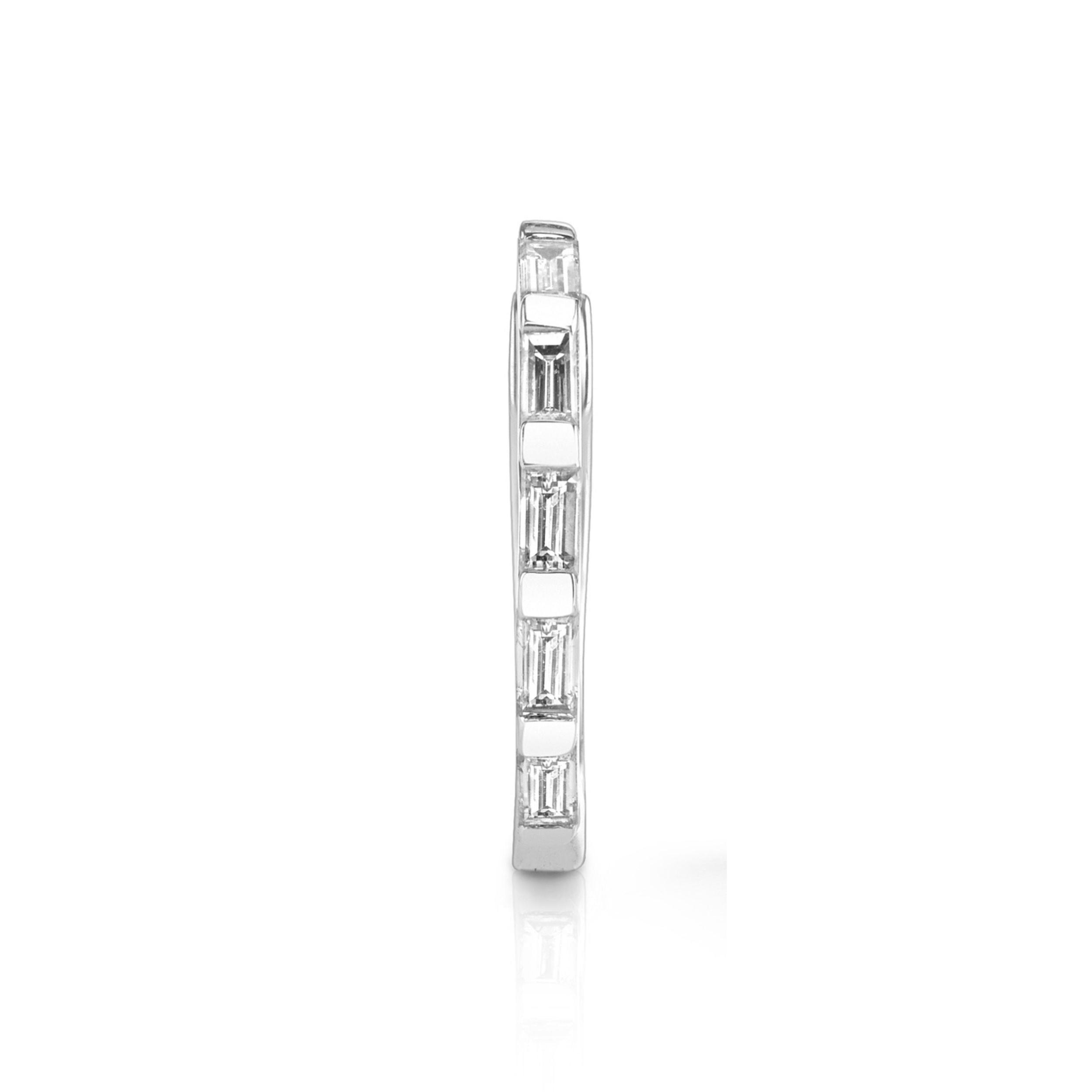 SINGLE DIAMOND BAGUETTE MINI HUGGIE Product Image