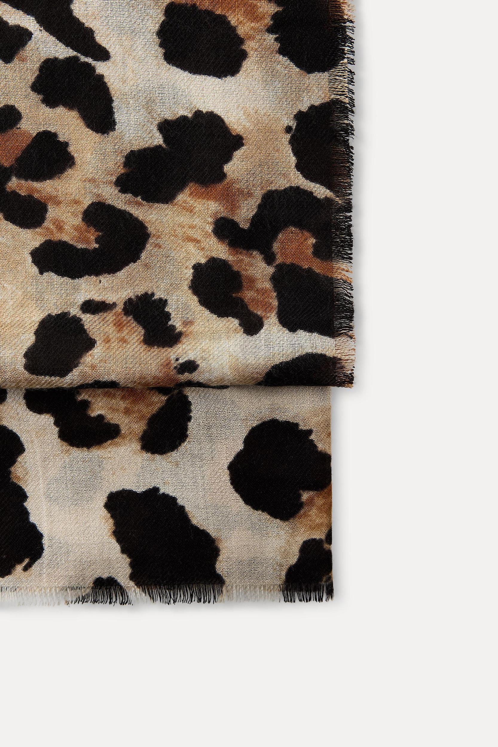 ANIMAL PRINT HANDKERCHIEF Product Image