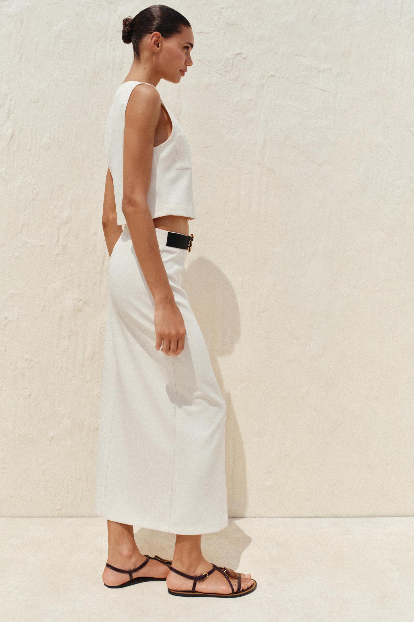 SLEEVELESS CREPE TOP Product Image