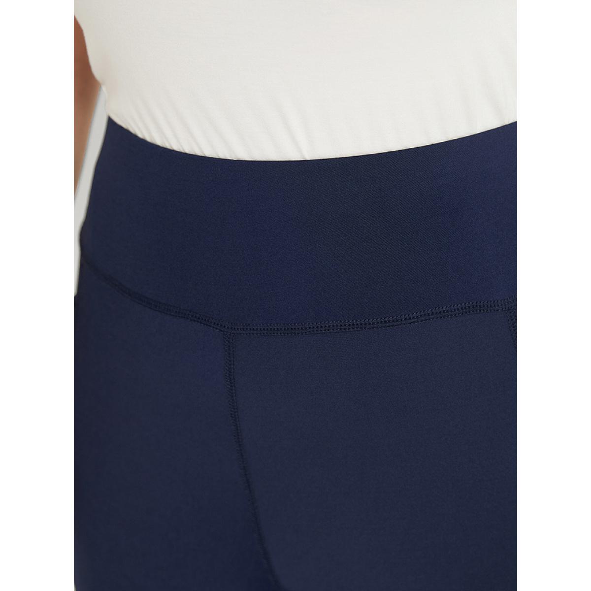 Plus Size Supersoft Essentials Plain Elastic Waist Bootcut Pocket Side Leggings Women Indigo Elegant High stretch Skinny High Rise Dailywear Leggings BloomChic 26/4X Product Image