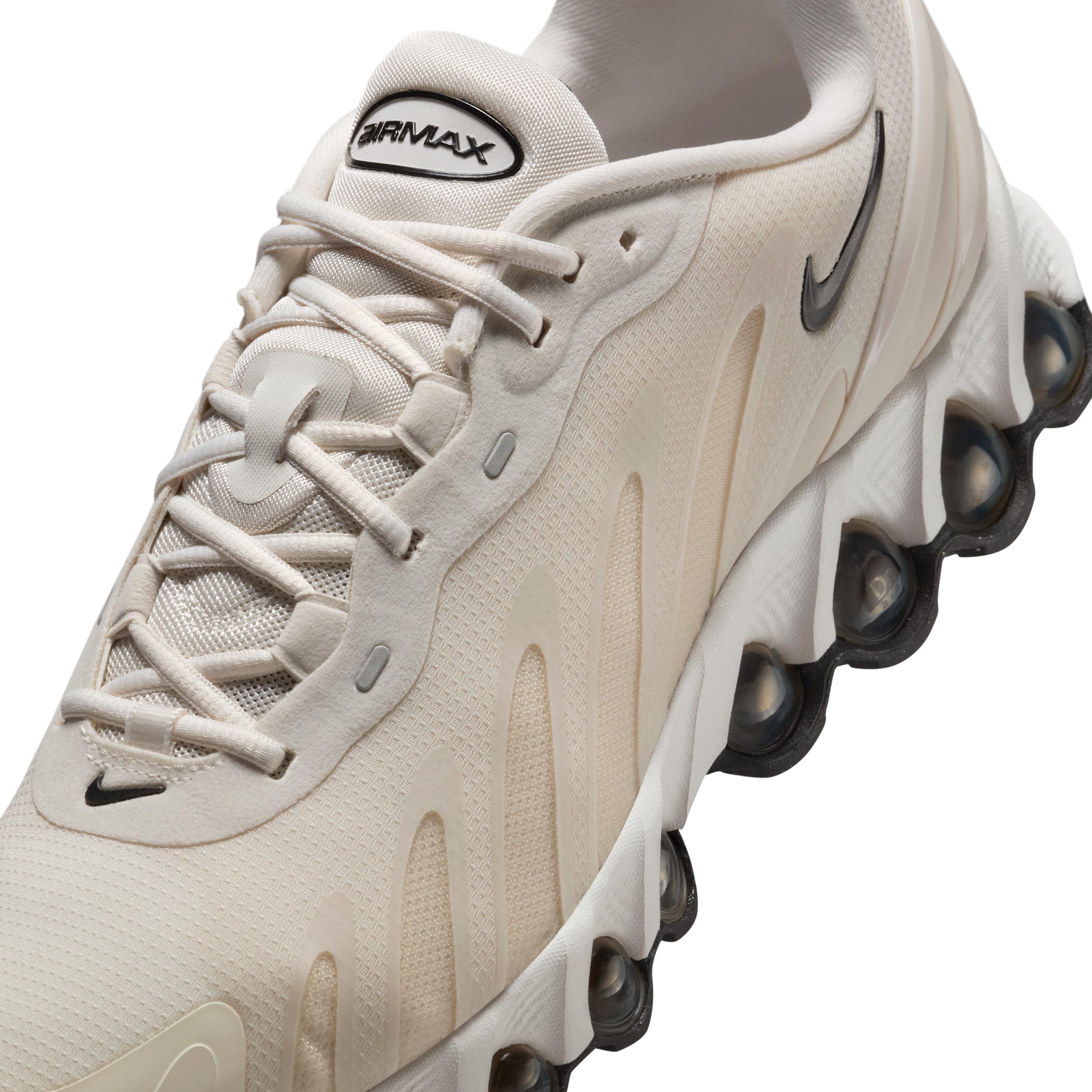 Nike Mens Revolution 8 EasyOn Road Running Shoes | HQ2414-003 Product Image