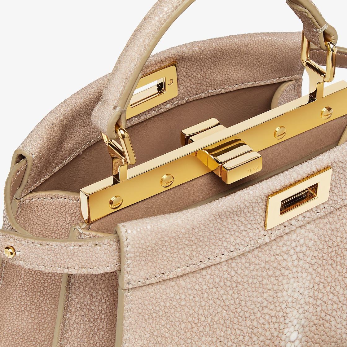 Peekaboo ISeeU PetiteDove gray stingray leather Product Image