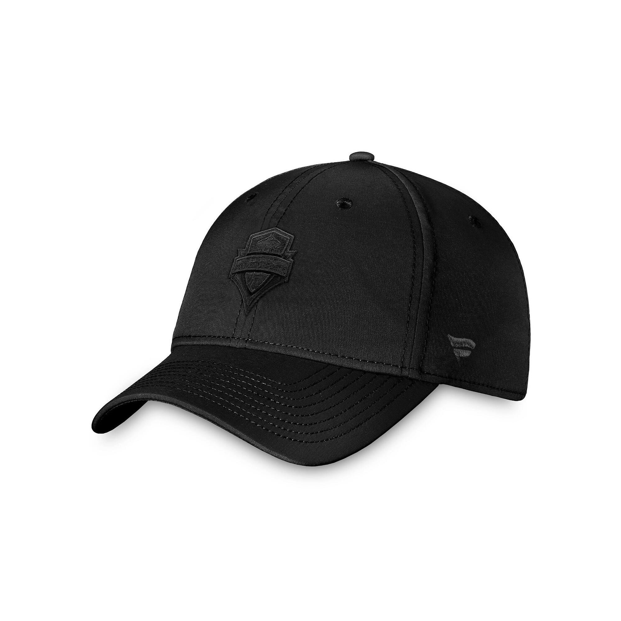 Men's Fanatics Branded Red New Jersey Devils Core Primary Logo Flex Hat,  Product Image