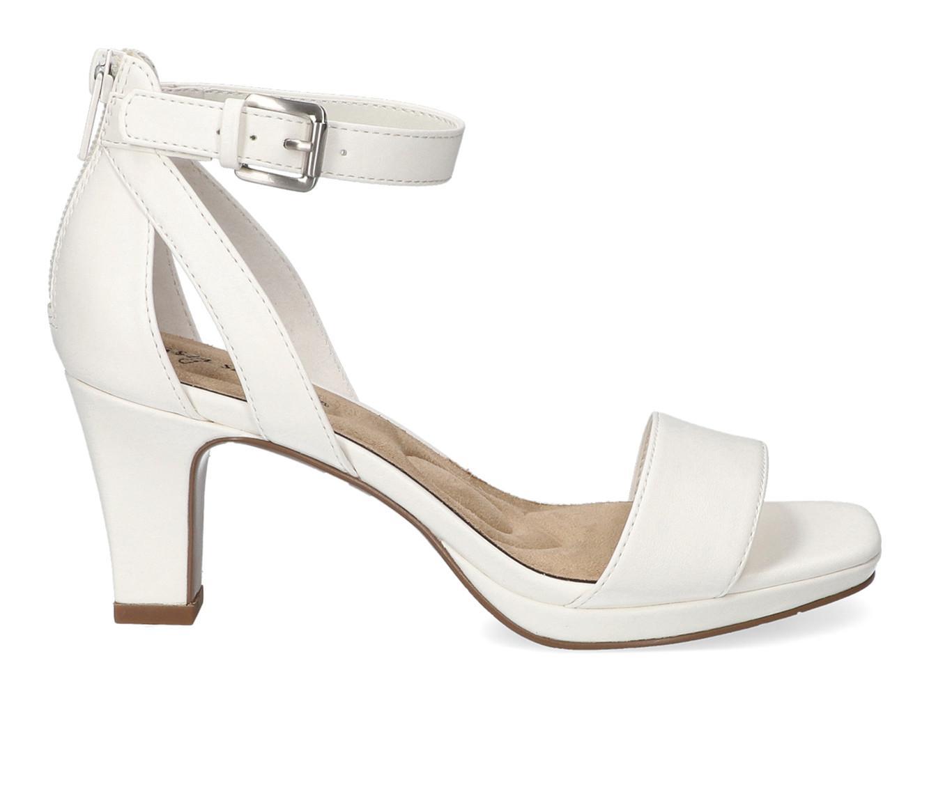 Women's Easy Street Ro Pumps Product Image