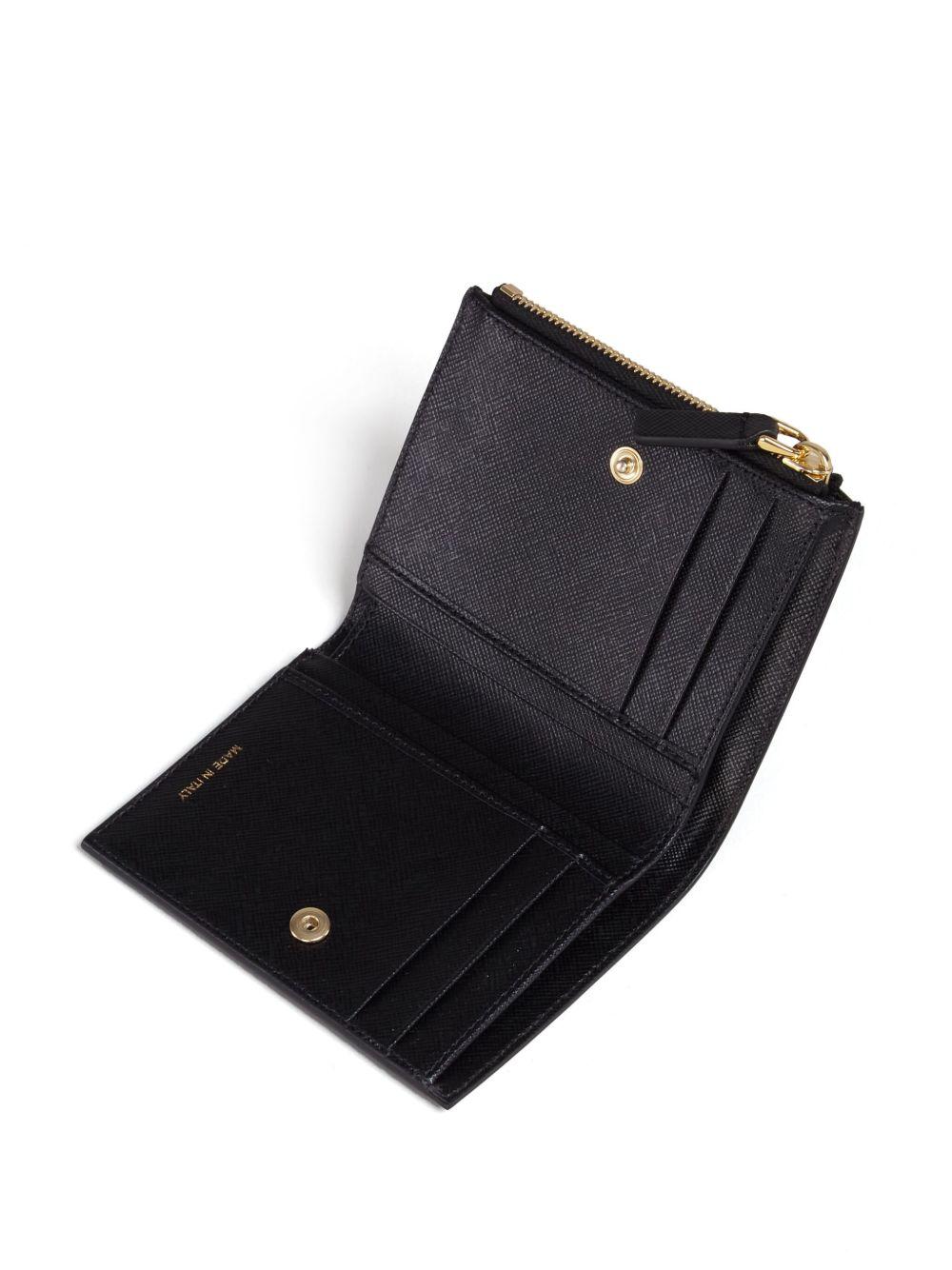 bi-fold leather wallet Product Image