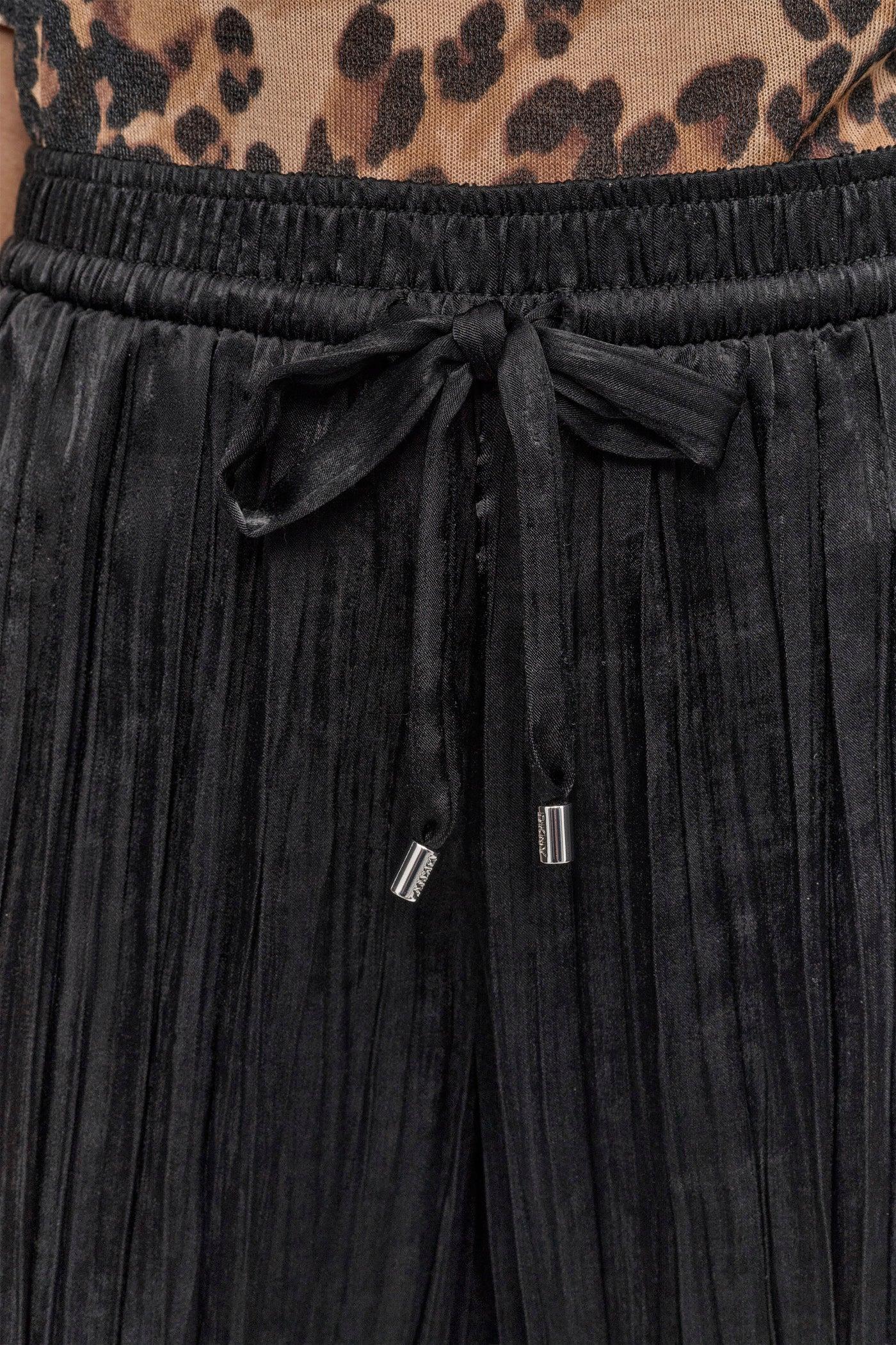 MID RISE PLISSÉ WIDE LEG PANT Product Image