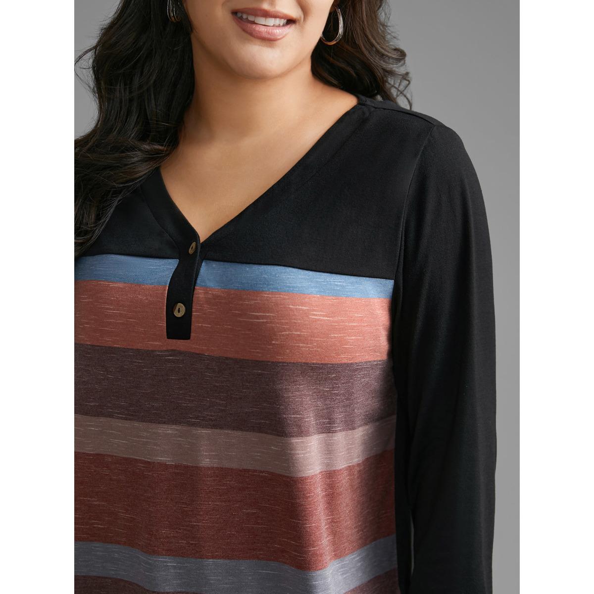 Plus Size V Neck Colorblock Contrast Button Up T-shirt Black Women Casual Contrast V-neck Everyday T-shirts BloomChic 26/4X Product Image