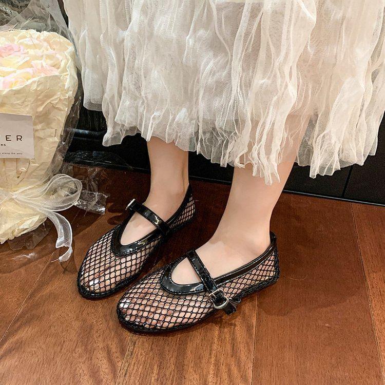 Round Toe Mesh Mary Jane Flats Product Image