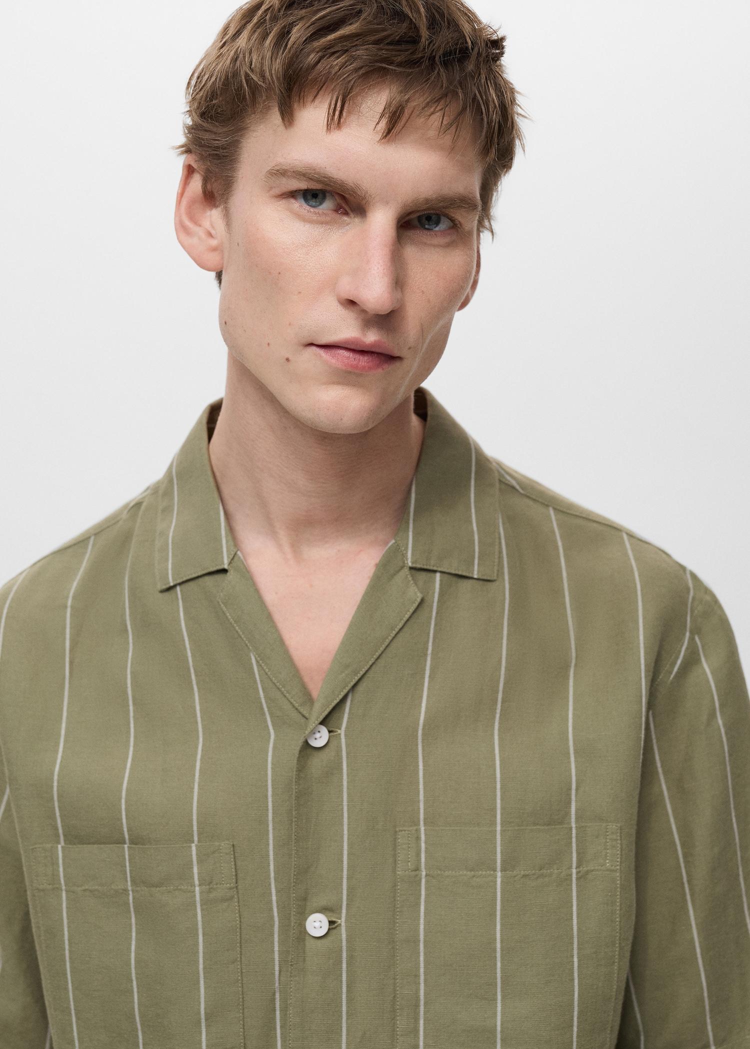 Linen bowling shirt with pinstripes - Men | MANGO USA Product Image