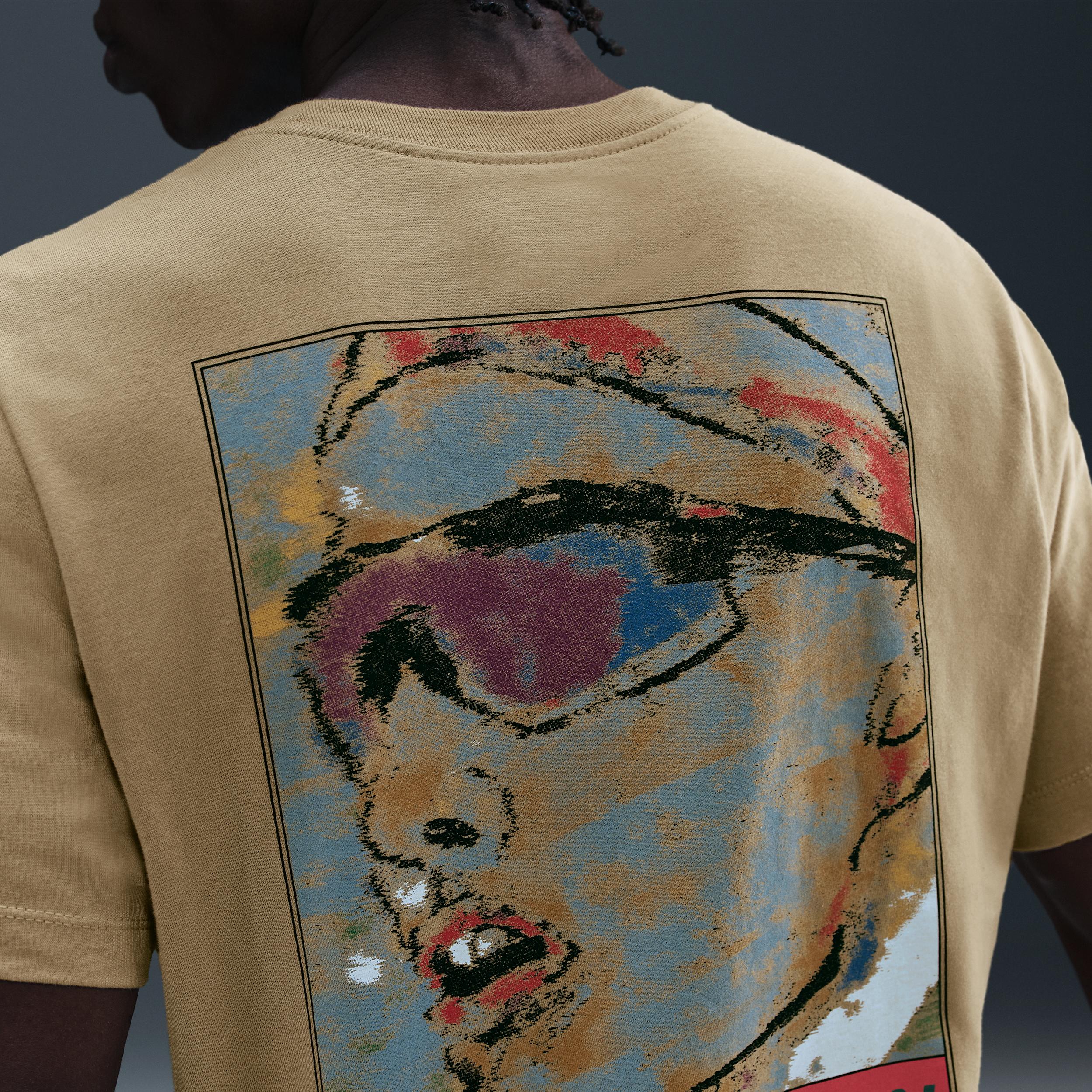 Nike Sportswear Men's T-Shirt Product Image