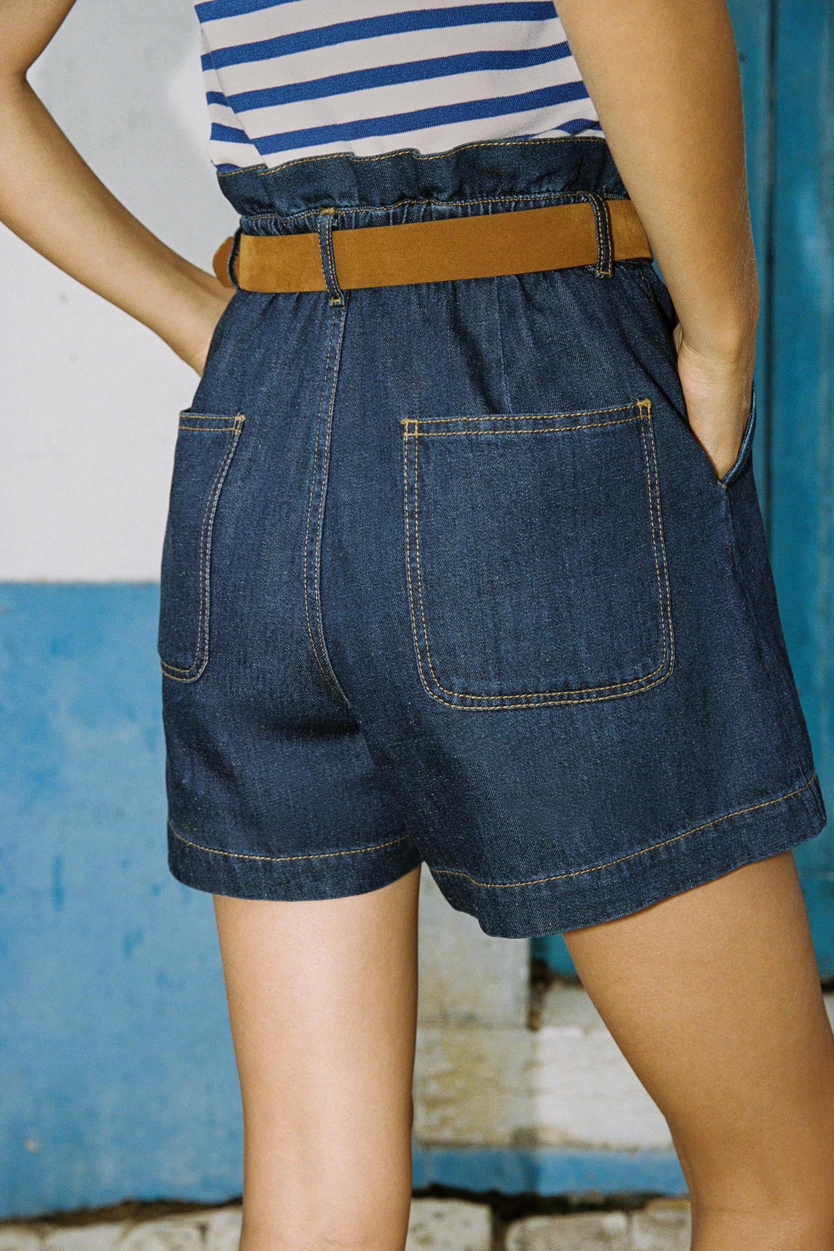 BELTED PAPER BAG SHORTS Product Image