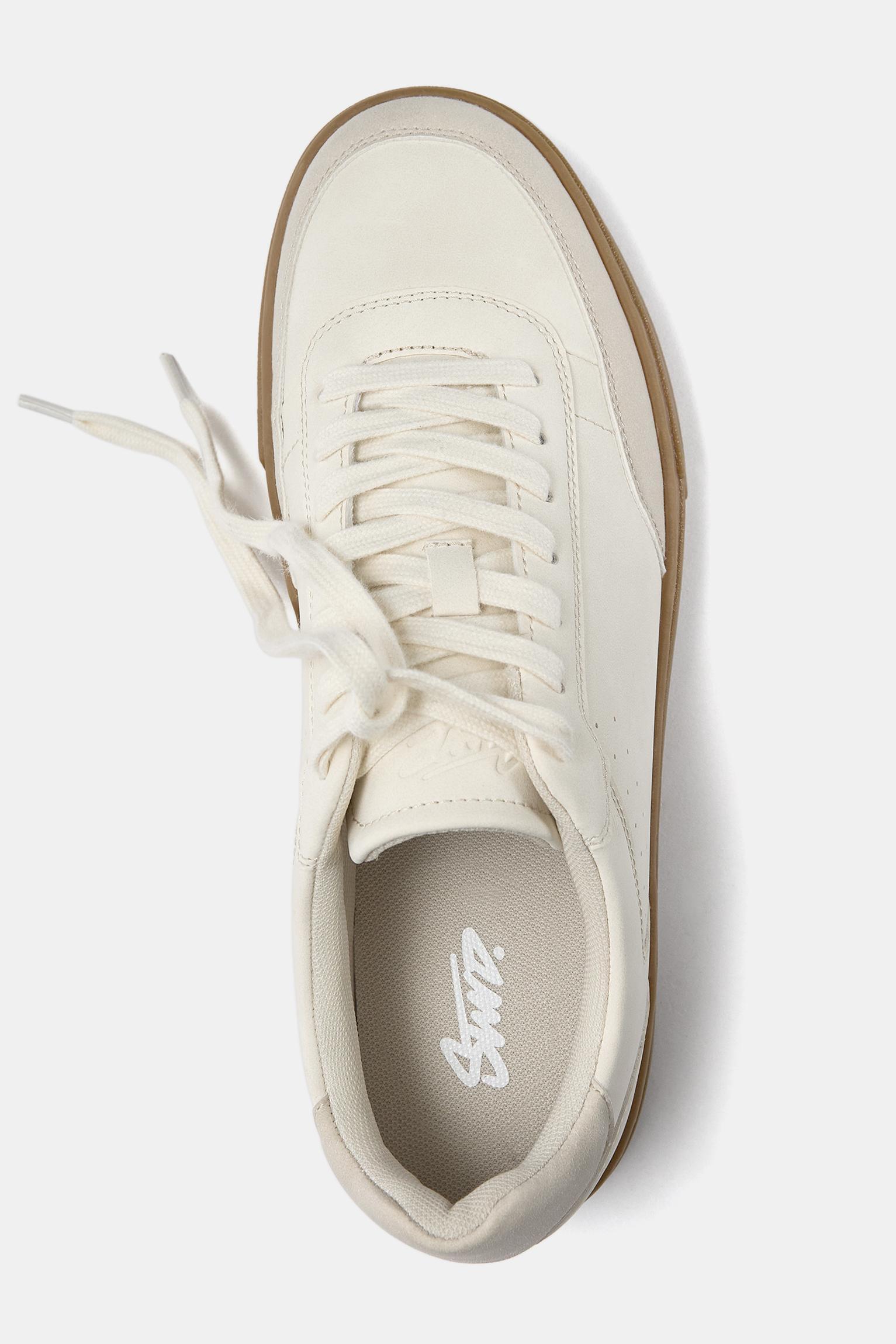 Casual sneakers Product Image