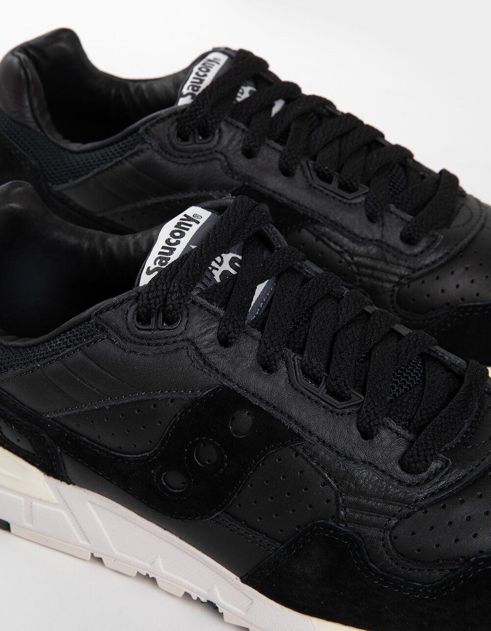 SAUCONY Shadow 5000 Mens Shoes - BLACK/WHITE Product Image