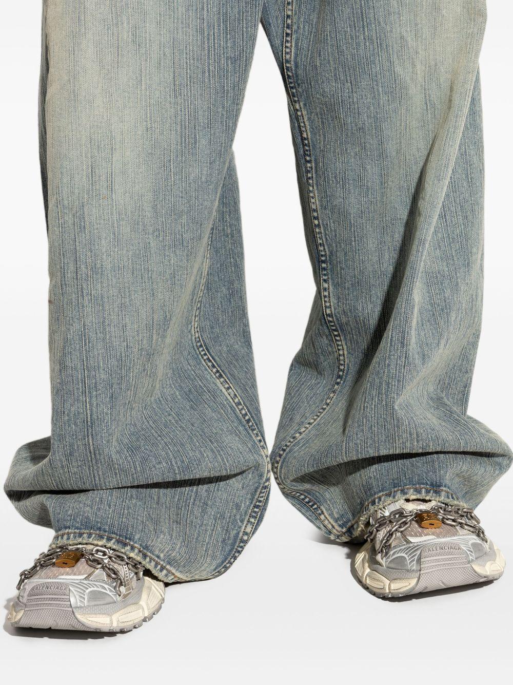 3XL sneakers Product Image