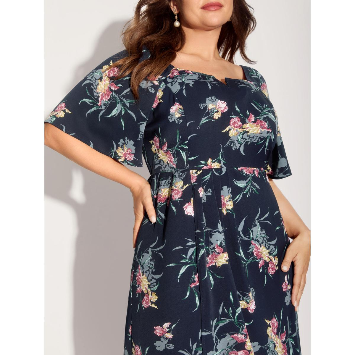 Plus Size Notched Collar Floral Print Overlap Midi Dress Indigo Women Pleated Notched collar Short sleeve Curvy BloomChic 12/L Product Image