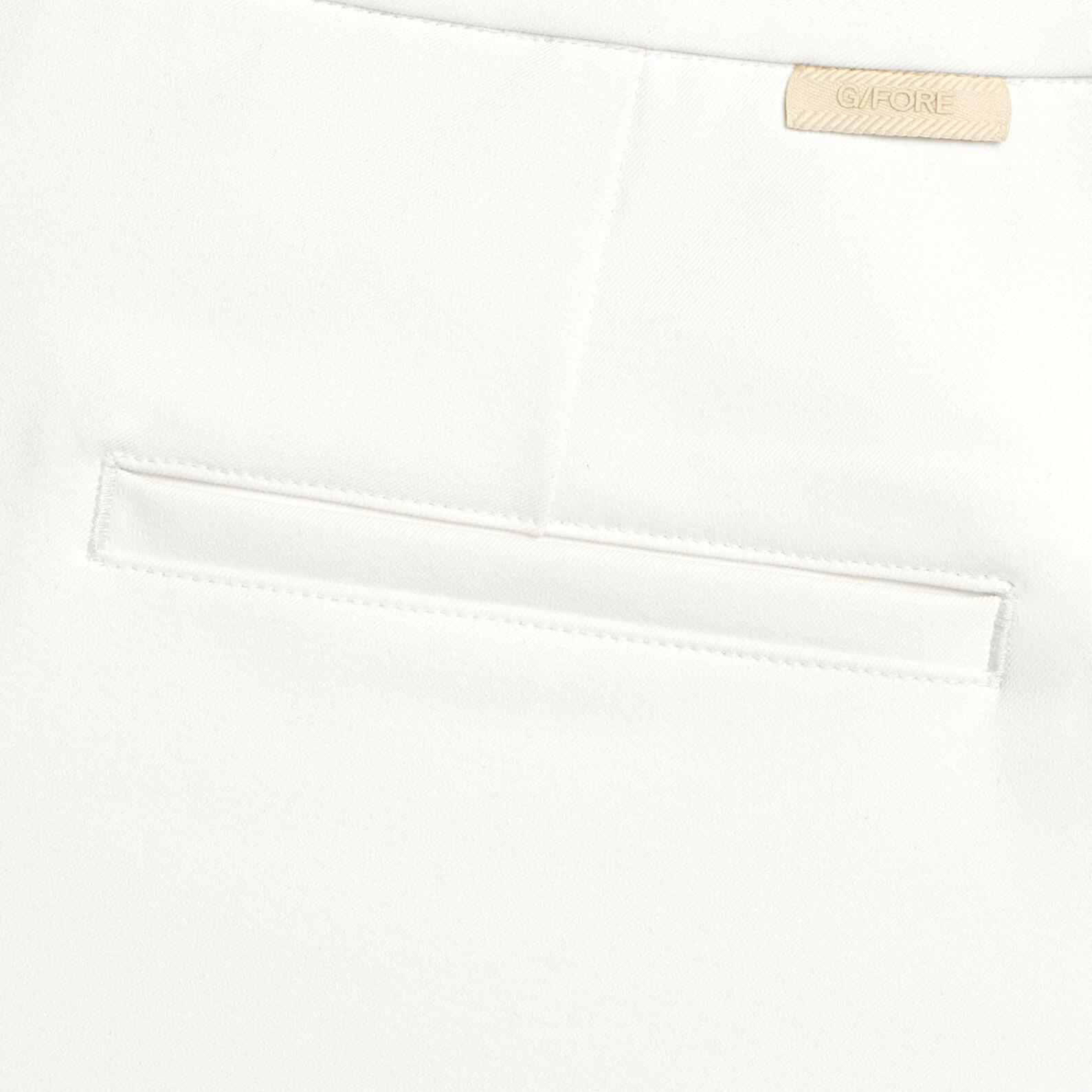 STRETCH PERFORMANCE TWILL SKORT Product Image