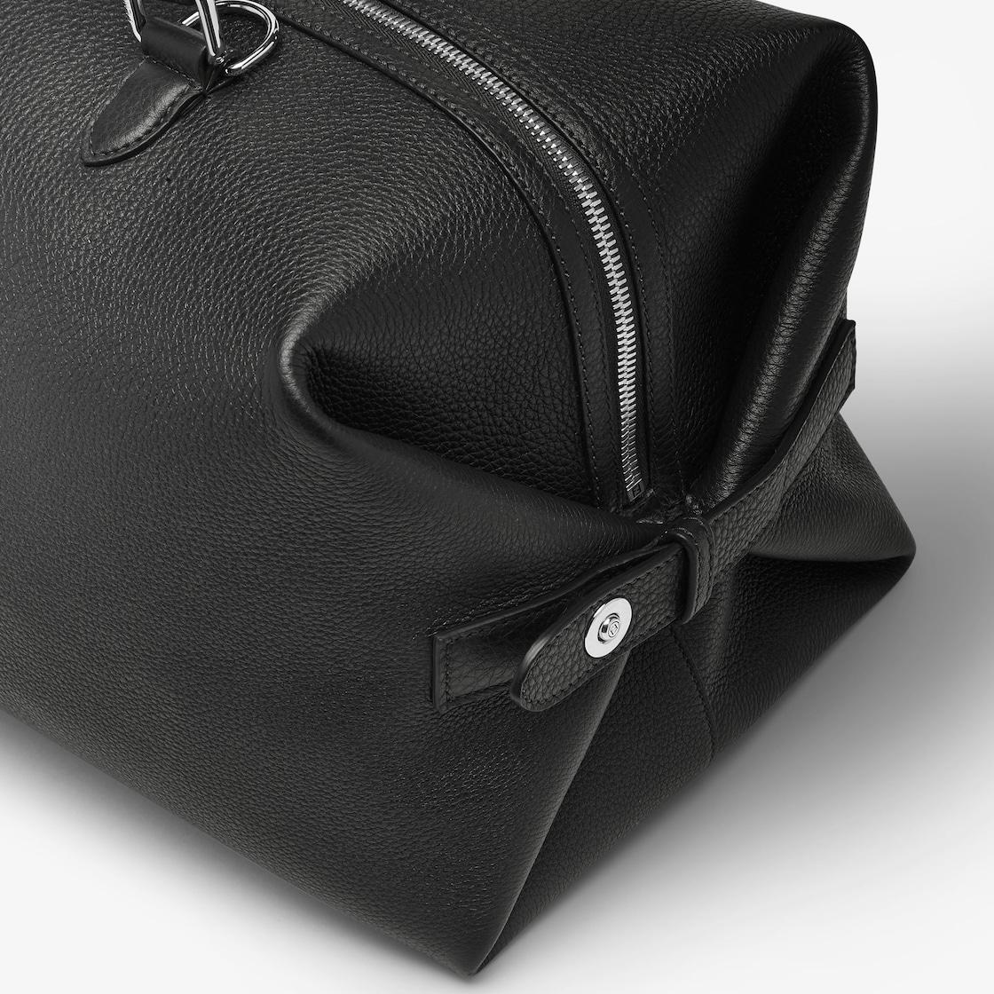 Selleria Fendi Siesta MediumBlack Selleria bag Product Image