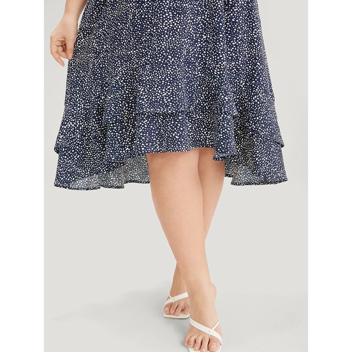 Plus Size Allover Print Pocket Ruffle Layered Hem Skirt Women Indigo Elegant Elastic Waist No stretch Pocket Dailywear Skirts BloomChic 30/6X Product Image