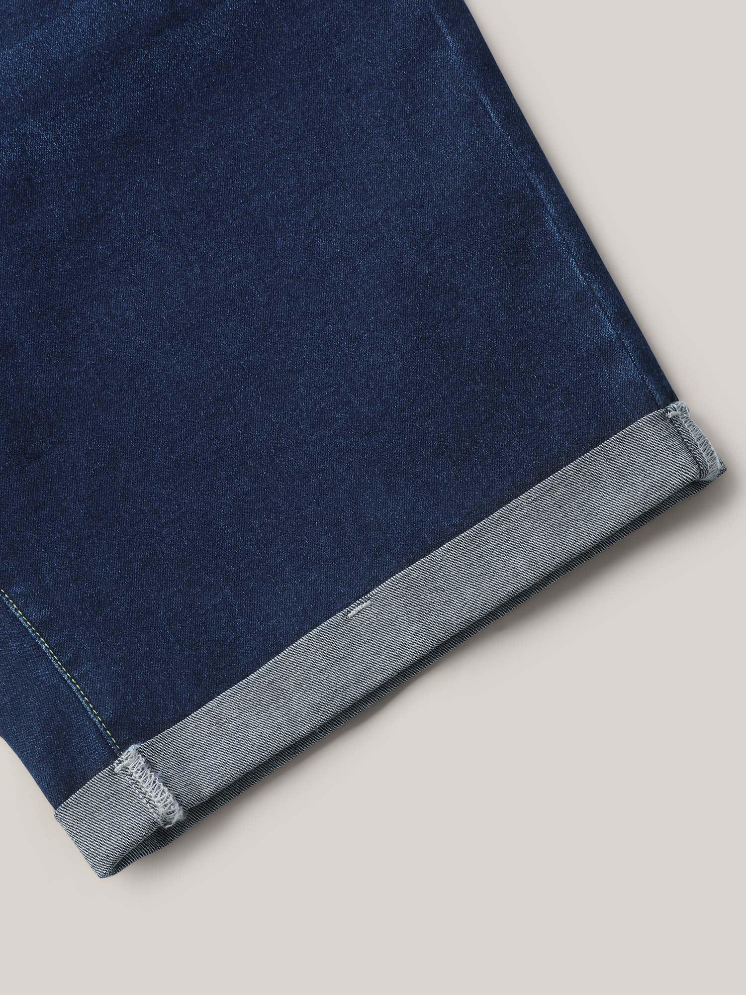 Stretchy Skinny-Fit Classic Denim Shorts Female Product Image