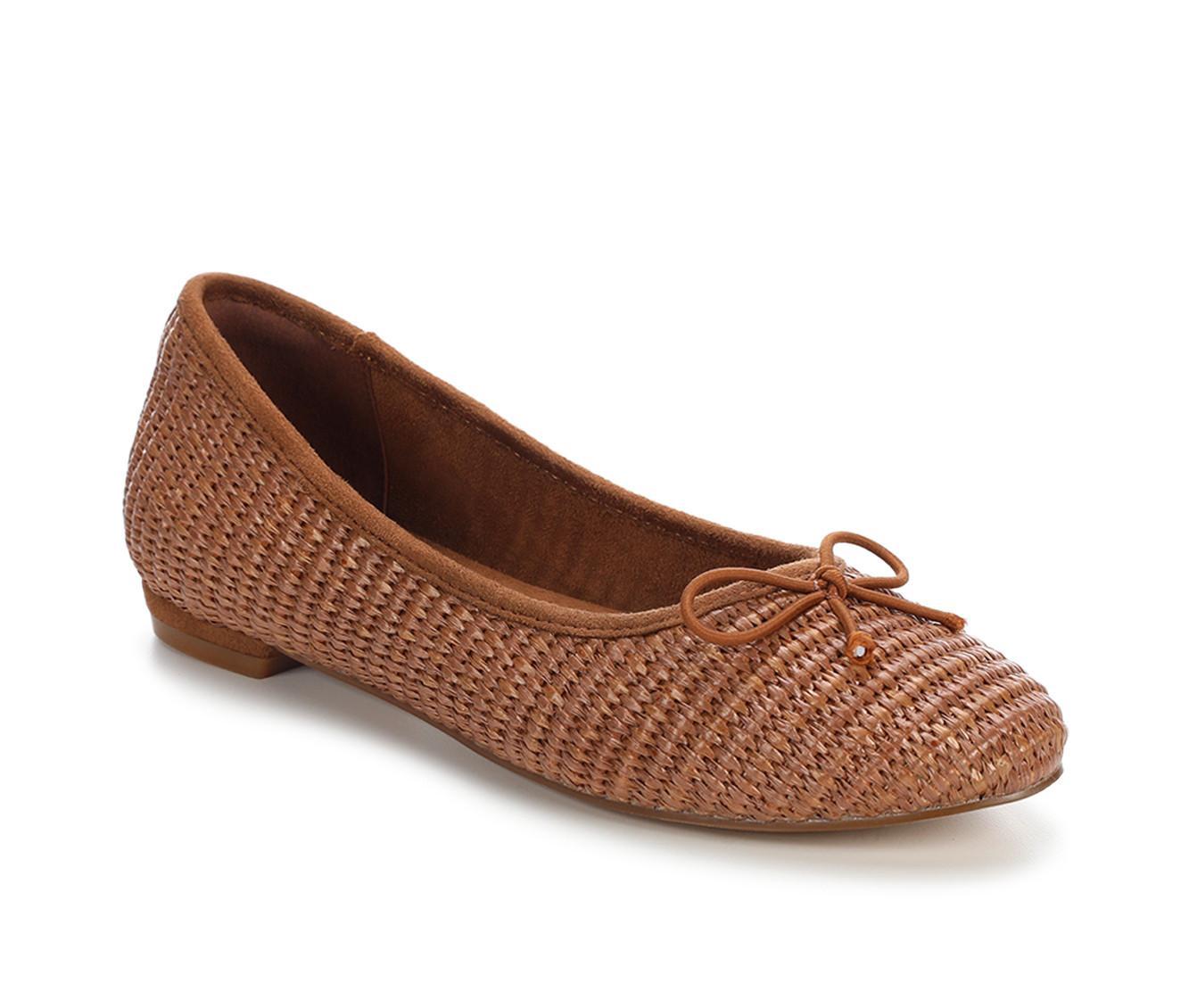 Women's Beach by Matisse Donna Flats Product Image