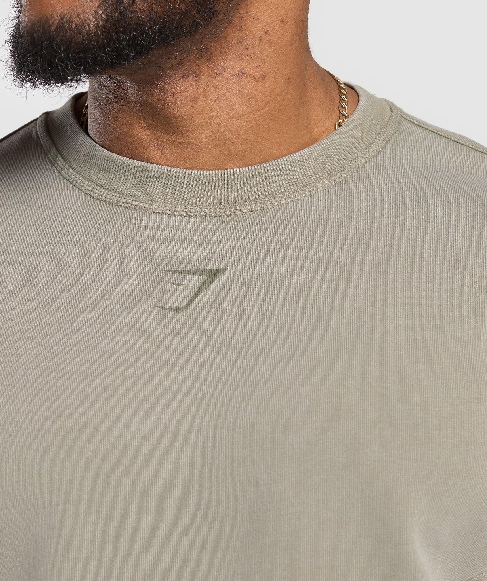 Gymshark Heritage Washed Crew - Utility Green Male Product Image