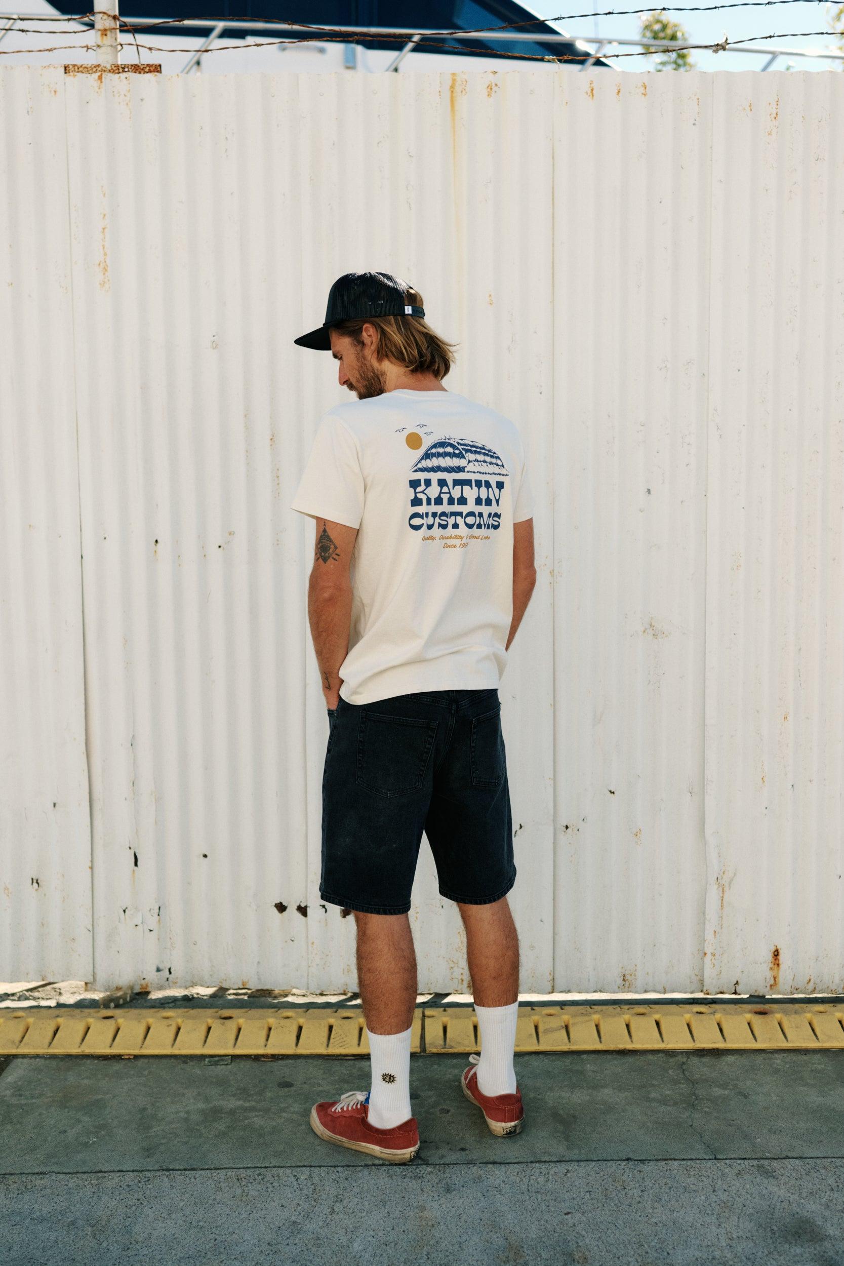 DRAINER TEE Product Image