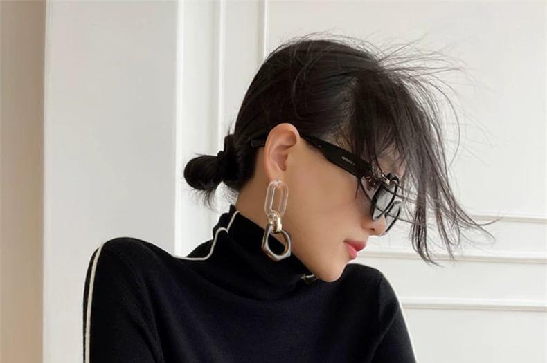 Long Sleeve Mock Neck Contrast Trim Knit Top Product Image