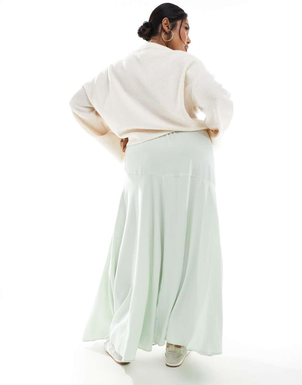 ASOS DESIGN Curve volume maxi skirt in sage Product Image