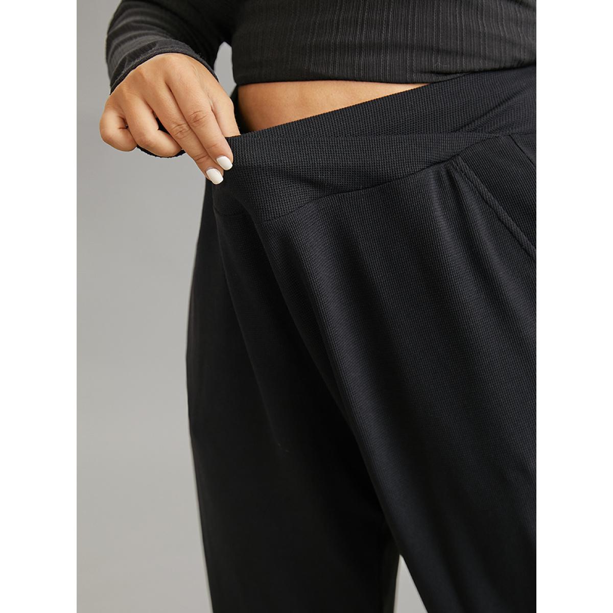 Plus Size Crossover Plain Texture High Rise Pants Women Black Casual High Rise Everyday Pants BloomChic 18-20/2X Product Image