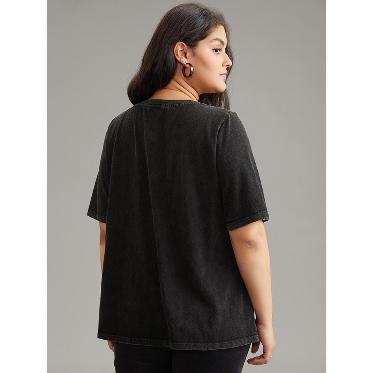 Plus Size Vintage Horoscope Print Crew Neck T-shirt Black Women Elegant Printed Tarot elements Dailywear T-shirts BloomChic 26/4X Product Image