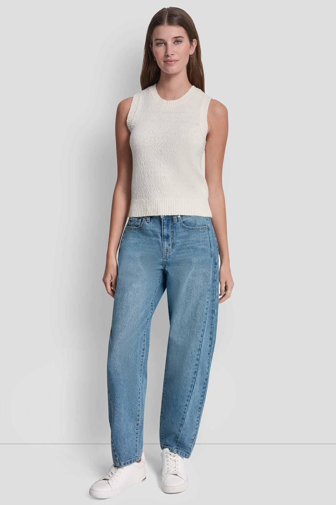 CREW NECK SLEEVELESS SWEATER Product Image